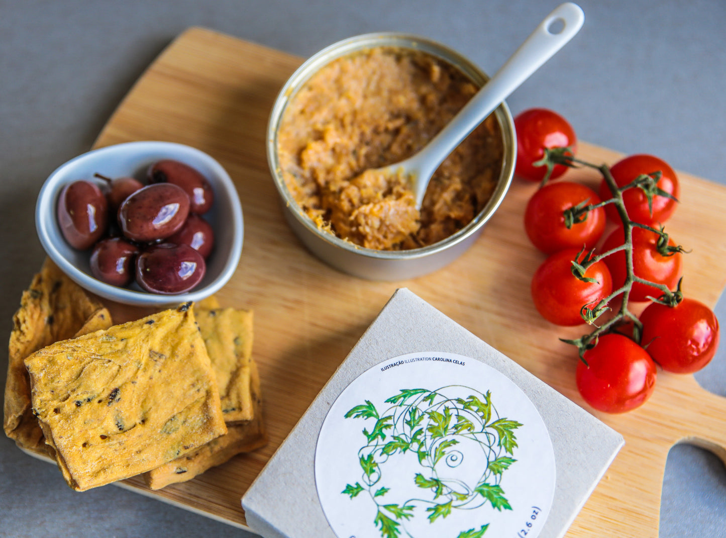 Patê de Bacalhau com Salsa